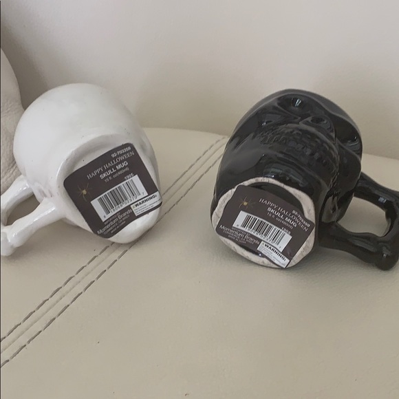 Two Skull Mugs NWT - Picture 4 of 4